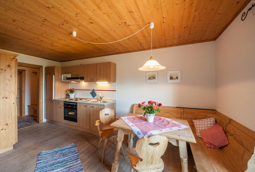 Zugspitzhotel Diana Thoerle Ehrwald Kamer foto