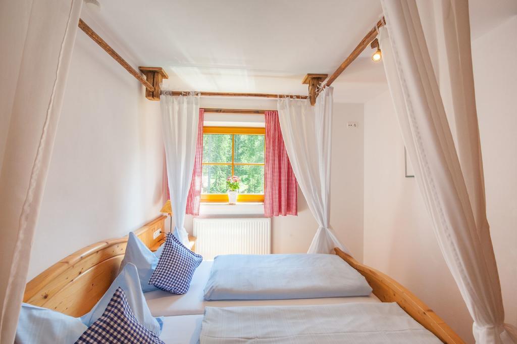 Zugspitzhotel Diana Thoerle Ehrwald Kamer foto